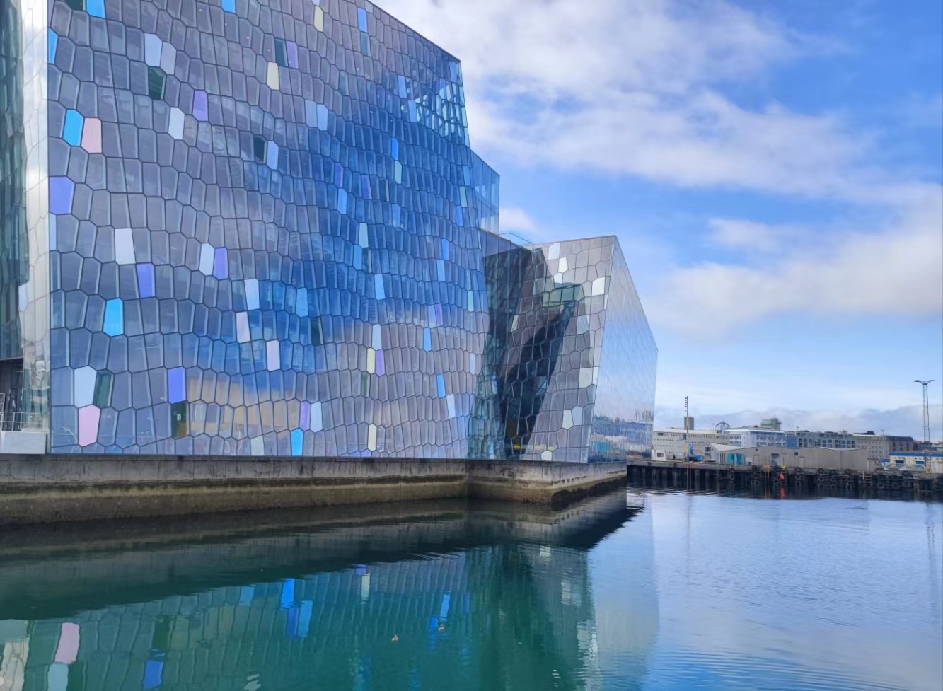 Harpa 雷克雅未克音乐厅和会议中心