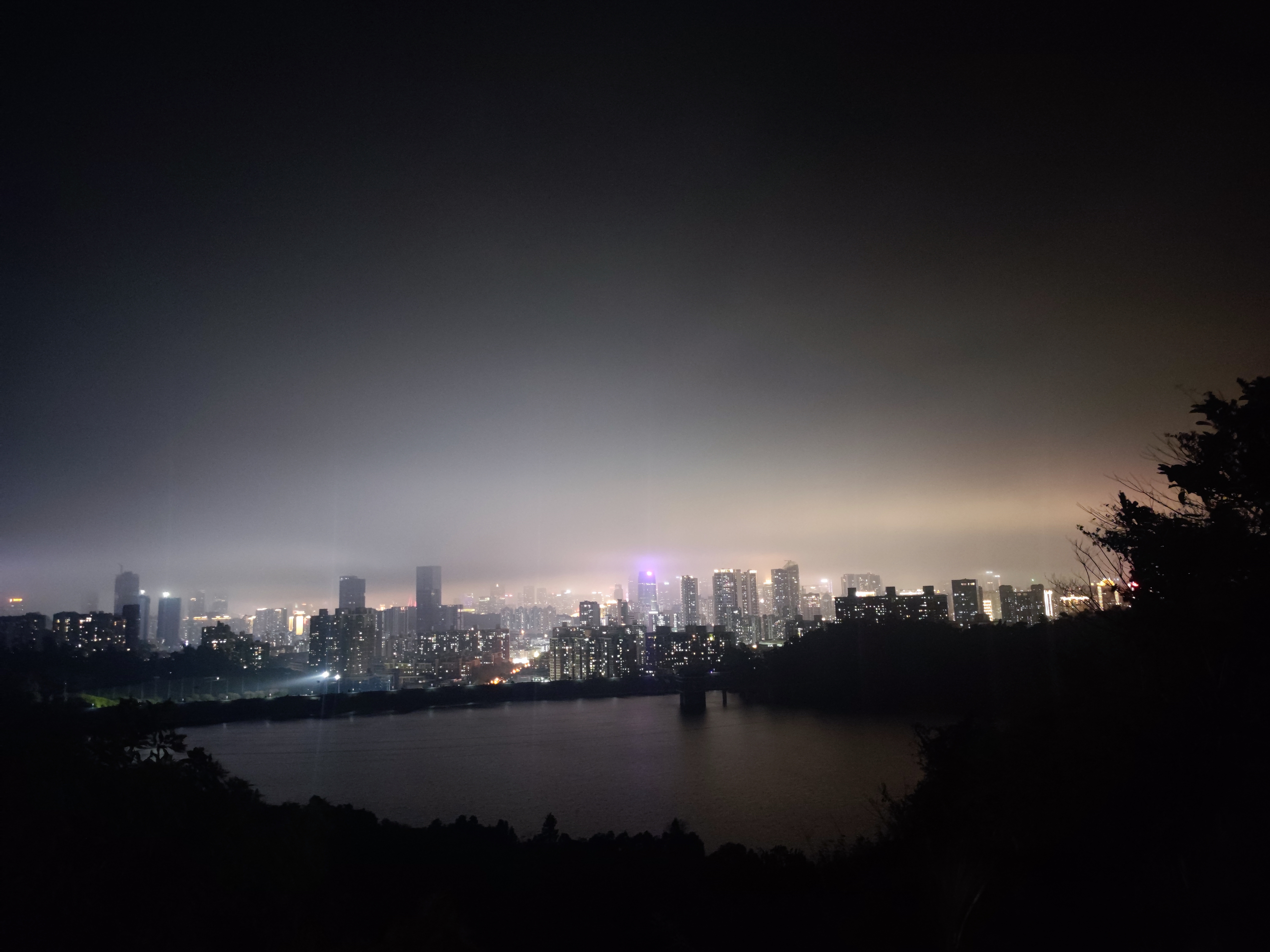 塘朗山 夜景